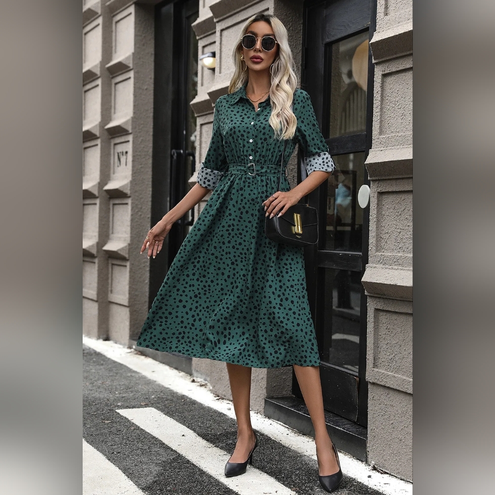 NWT- Boutique- Printed Belted Long Sleeve Roll Up Sleeve Dark Green Midi Dress-L